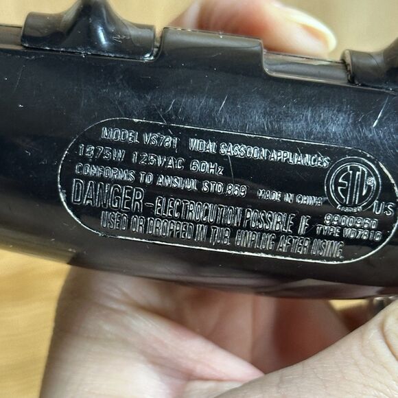 Vidal Sassoon Hair Dryer VS781 Black/Purple - Picture 7 of 10